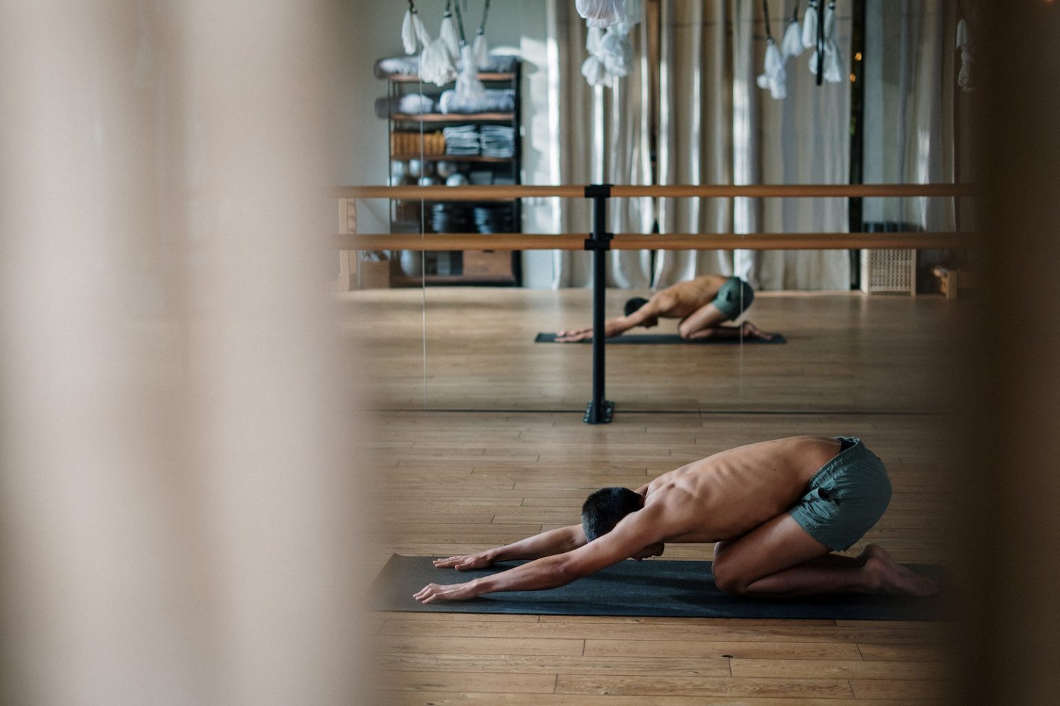 Le yoga pour hommes Découvrez les postures et positions au masculin